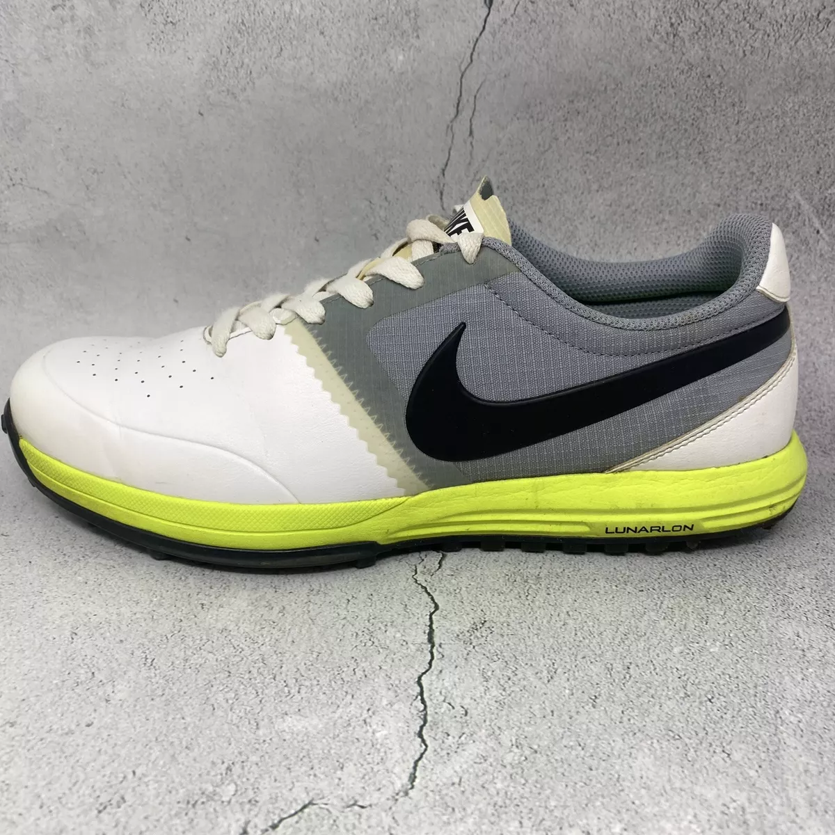 Nike lunar mont royal golf hotsell shoes white