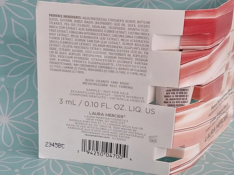 Rubor hidratante tintado Laura Mercier en PROVENZA 0,1 oz/3 ml MINI Foto 4 de 4