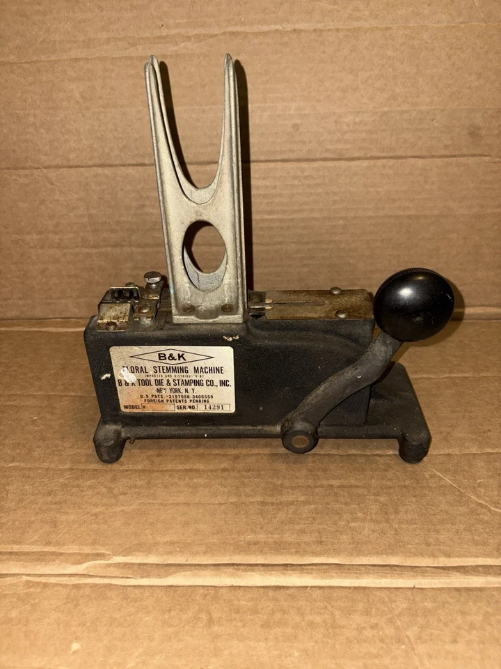 Crimpadora Vintage B&K Floral Tallo Modelo H con Lanzas Extra Funcionando Foto 2 de 4