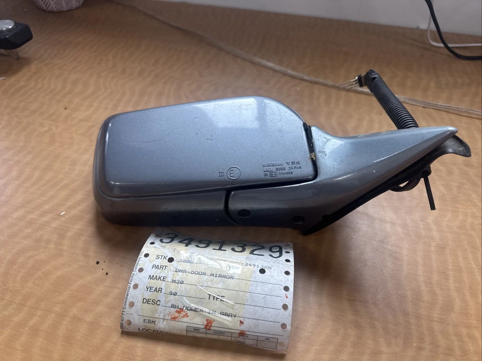 Espejo retrovisor derecho Infiniti M30 1990. Potencia. Gris. OEM Foto 3 de 3