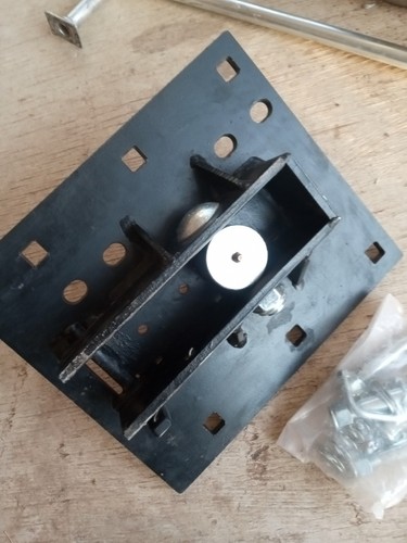Curt Hide A Way Gooseneck Hitch part number 61052 New $150 - Picture 2 of 7
