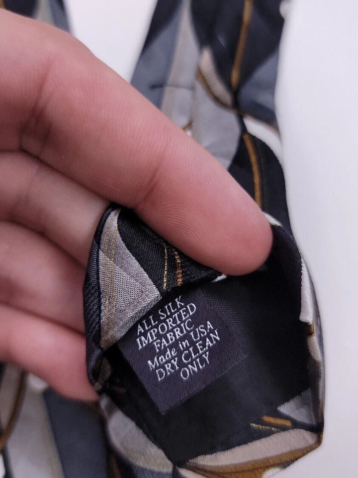 Corbata formal Martin Wong para hombre 58"Lx3,75"W gris/negro Foto 4 de 4