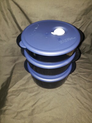 TUPPERWARE Microwave Reheatable Vent N Serve Small Round Set Blue 3.5 2.5 1.75c