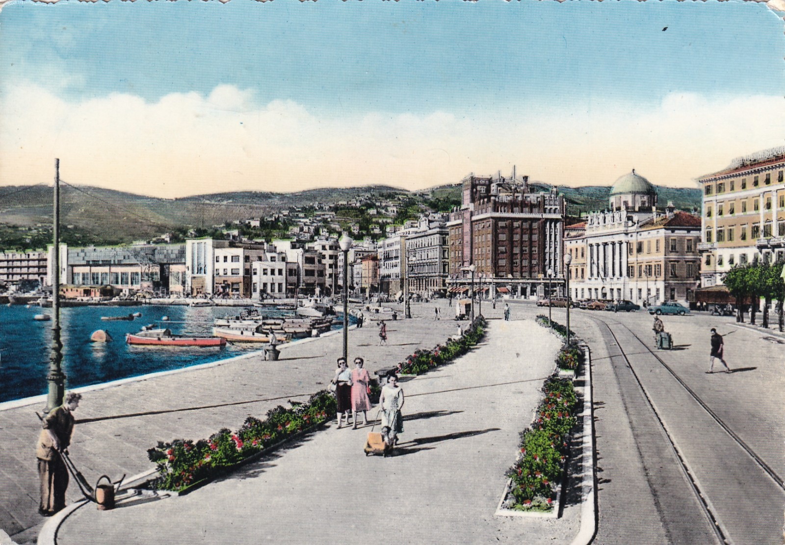 CARTOLINA DI TRIESTE ,RIVA 3 NOVEMBRE - ACQUARELLATA  viaggiata 1957