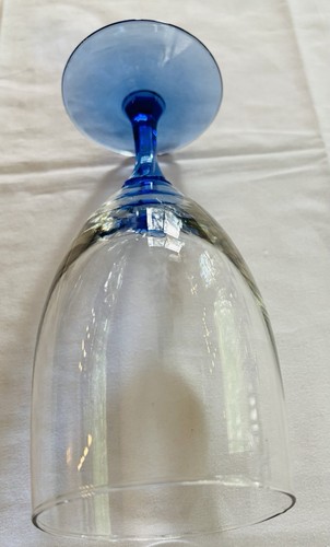 Vintage Libbey Domaine Goblets 16 oz. Cobalt Blue Tulip Stem 7.25" Tall 5-Pc Set - Picture 6 of 6