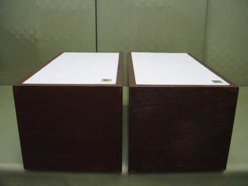 Acoustic Research AR-4x Speakers ( New pots/Grill Cloth/Badges ) Fully Tested. - Picture 18 of 21