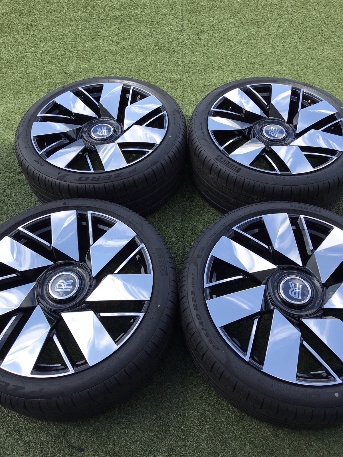 23 ROLLS ROYCE RIMS TIRES NEW TAKE OFFS CULLINAN 2025 STOCK FACTORY WHEELS