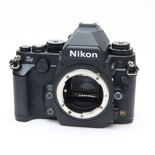 Nikon Df 16.2MP DSLR Camera Body (Black) Shutter Count 4513