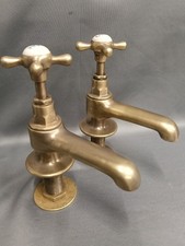 BASIN TAPS AGED BARE BRASS BATHROOM BASIN TAPS RECLAIMED REFURBED 9 CM SPOUT D1