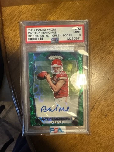 PSA 9 AUTOGRAPH PATRICK MAHOMES 2017 PANINI PRIZM RC GREEN SCOPE AUTO #28/99