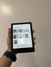 Amazon Kindle Paperwhite 11th Gen 16GB Wi-Fi E-Reader Black