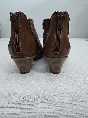 Earth Vela Almond Soft Leather Size 7B Sandals Casual Boho - Picture 5 of 11