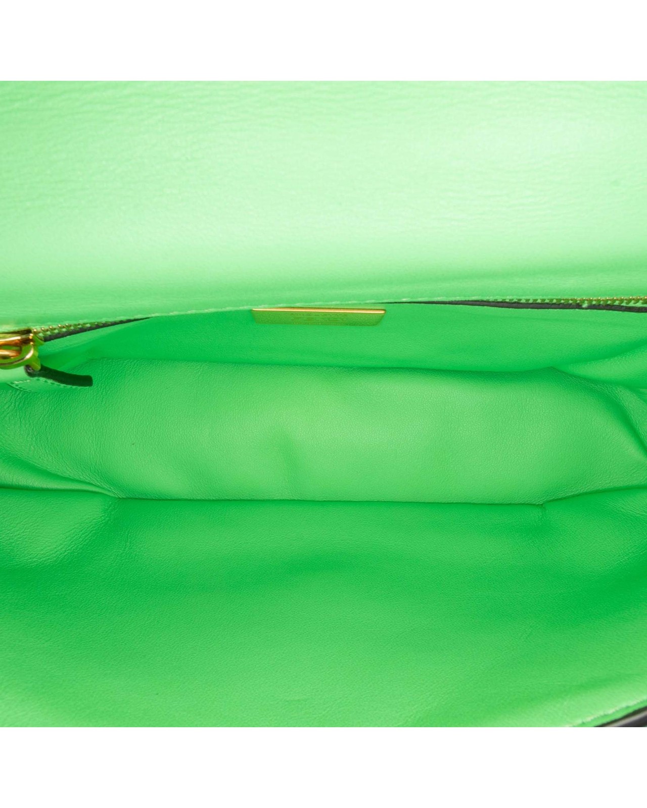 Preloved fendi Elegant Embossed Pattern Shoulder … - image 5