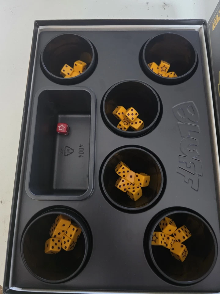 Bluff von Ravensburger Spiel des Jahres 1993 *** Wie Neu - Bild 2 von 4