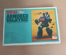 BANDAI VF-1J Armored Valkyrie Super Dimension Fortress Macross