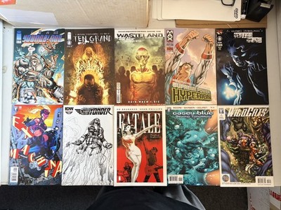 JOB LOT OF 100 ASSORTED COMICS