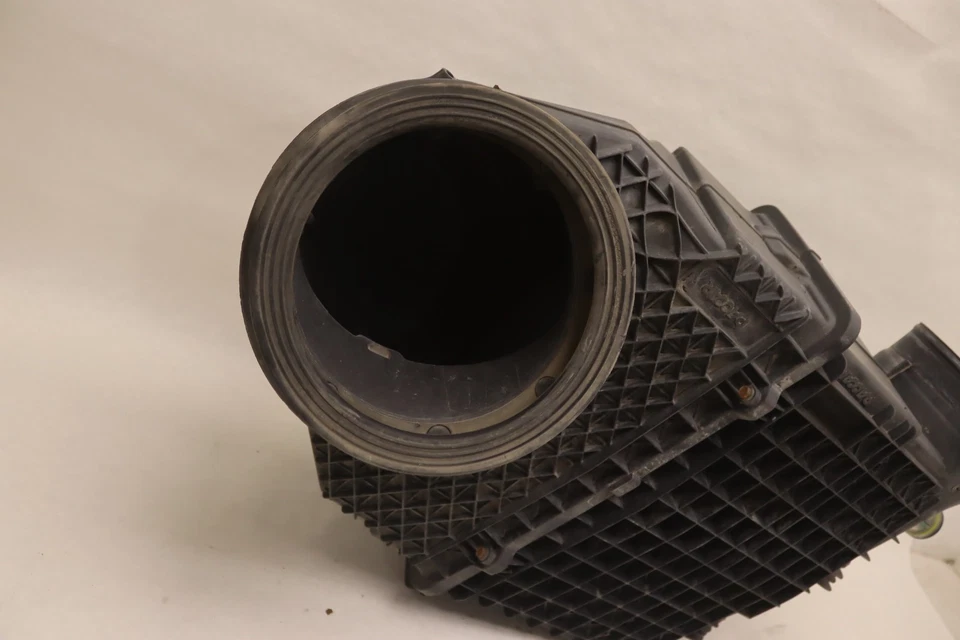 PETERBILT 579 PACCAR 2017-2022 MOTOR FILTRO DE AIRE CAJA CARCASA OEM Foto 2 de 4