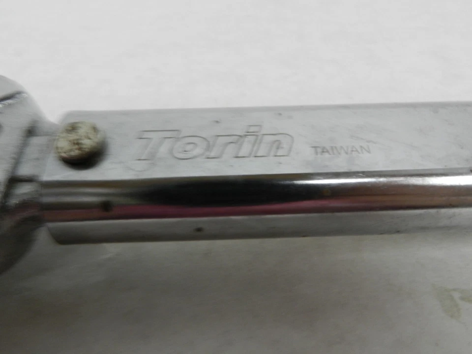 Llave dinamométrica Torin Black Jack 1/2" 10 a 150 pies libras R3J Foto 4 de 4