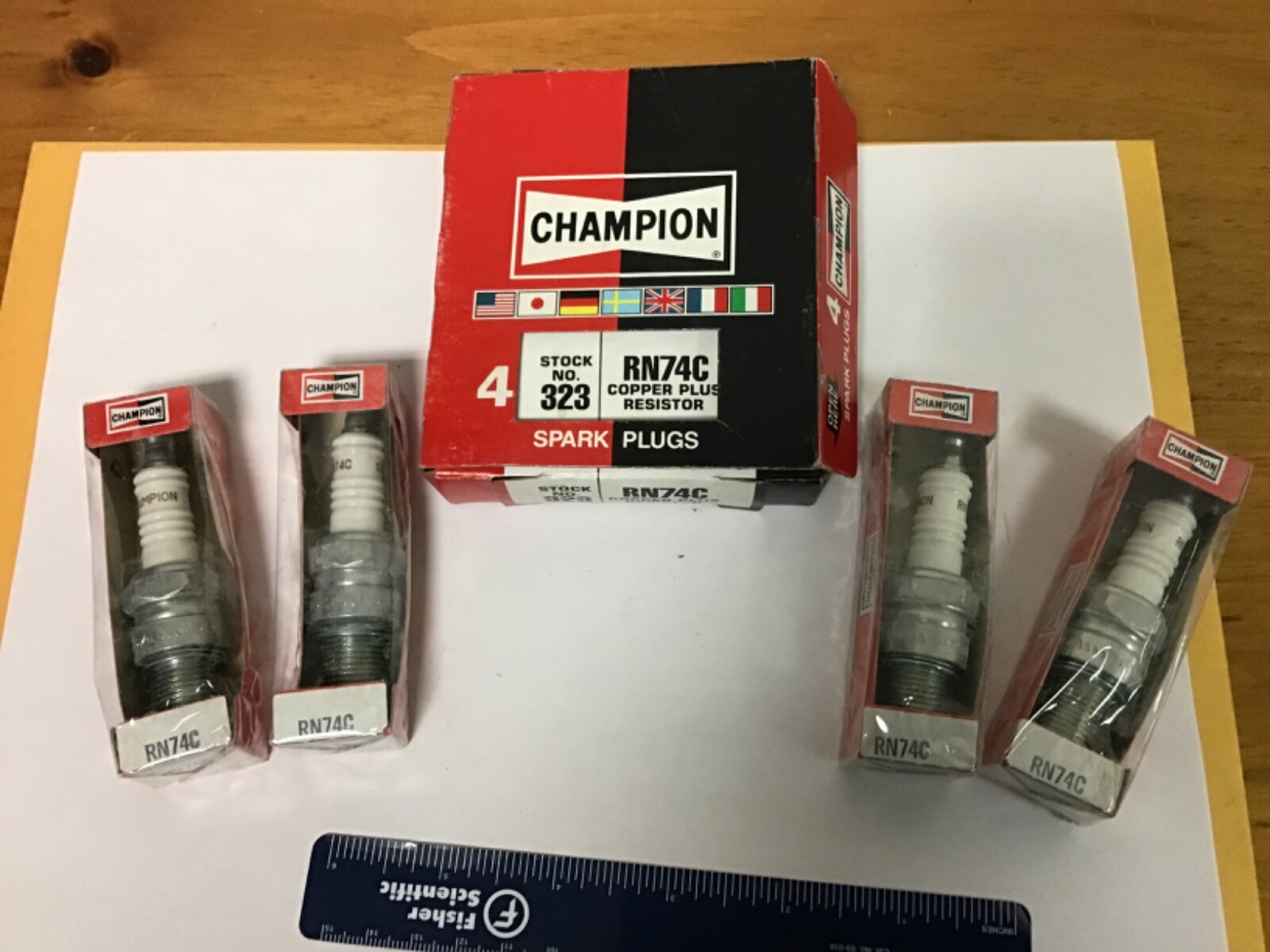New Qty 4 Champion RN74C Spark Plugs, Copper Plus