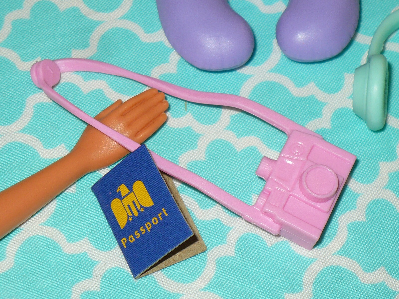 Mattel Barbie Doll ACCESSORIES LOT TRAVEL ESSENTIALS VACATION 5pc LOT eBay