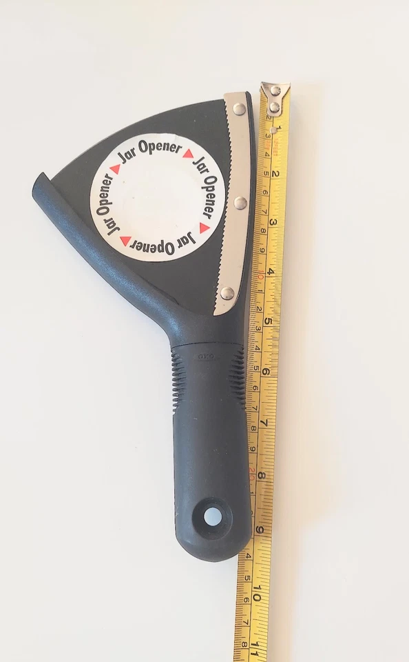 Abridor de tapa de tarro de fácil agarre OXO Good Grips Foto 3 de 4