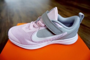 girls nike trainers size 10