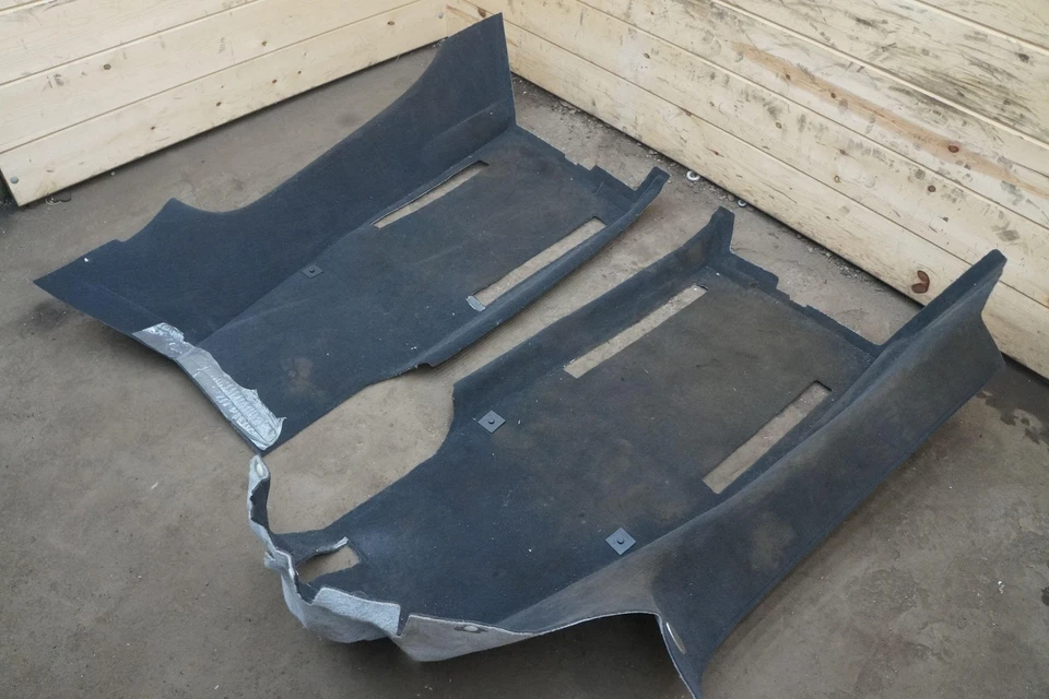 Juego 2 alfombras de piso delantero izquierdo derecho forro 11N2897CP OEM McLaren MP4-12C Foto 2 de 4