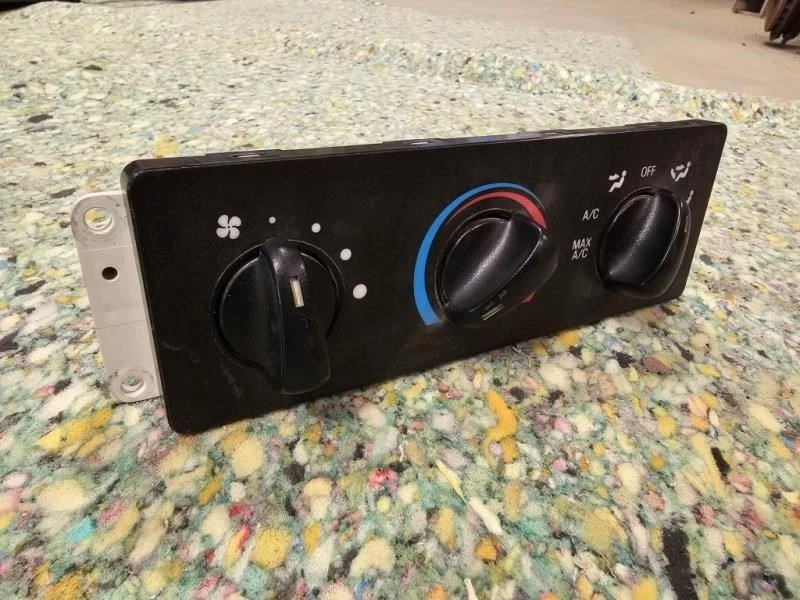 99-03 Ford F350 Super Duty USADO Manual Temperatura AC Climatizador Foto 2 de 4