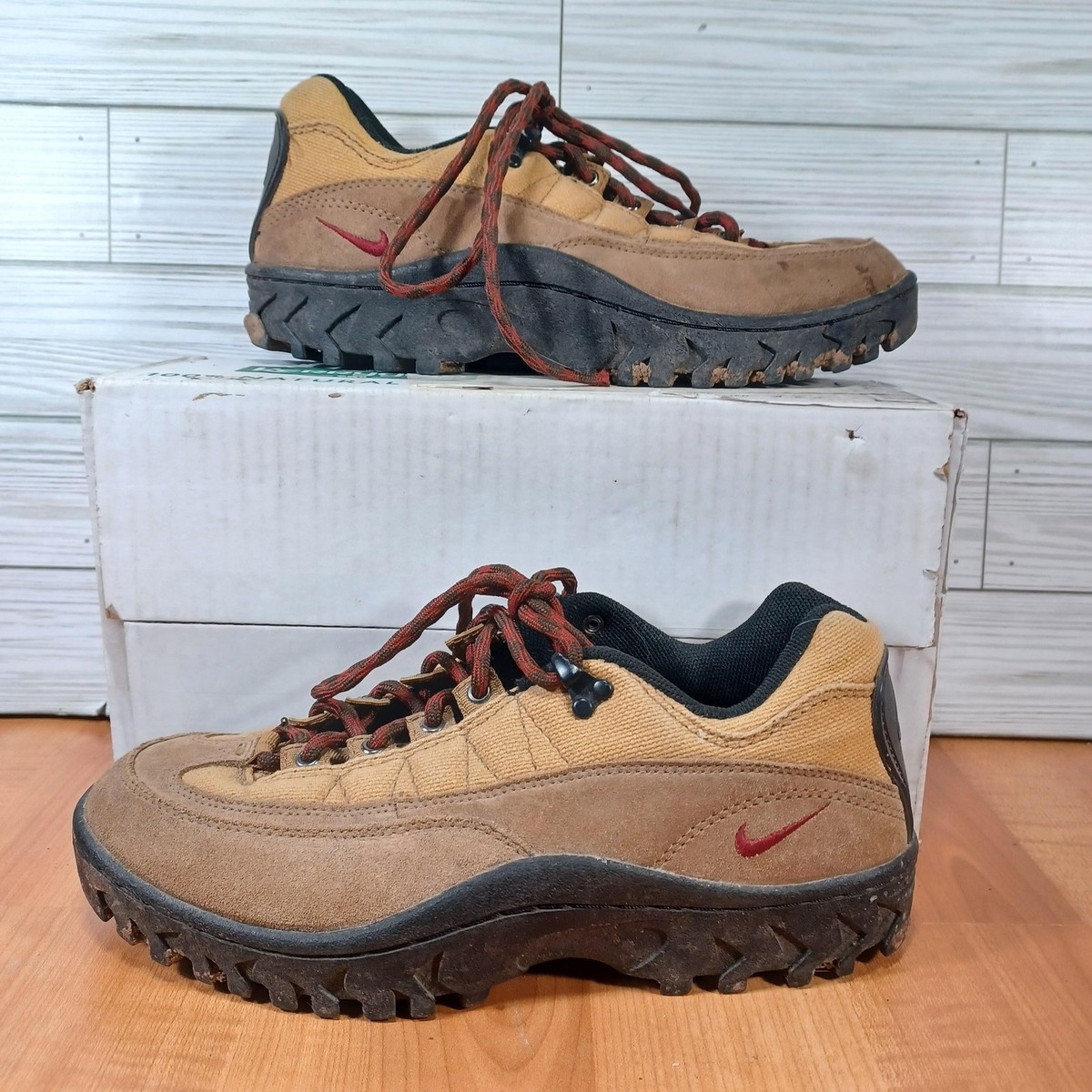 1984 ナイキ アプローチ(キングストン) acg Vintage Nike ACG Rockwood Shoes Men 7.5 Low Brown Suede Hiking
