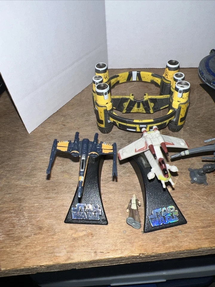 Lote de 8 Micro Máquinas Star Wars Naves y Nave de Metal Foto 2 de 4