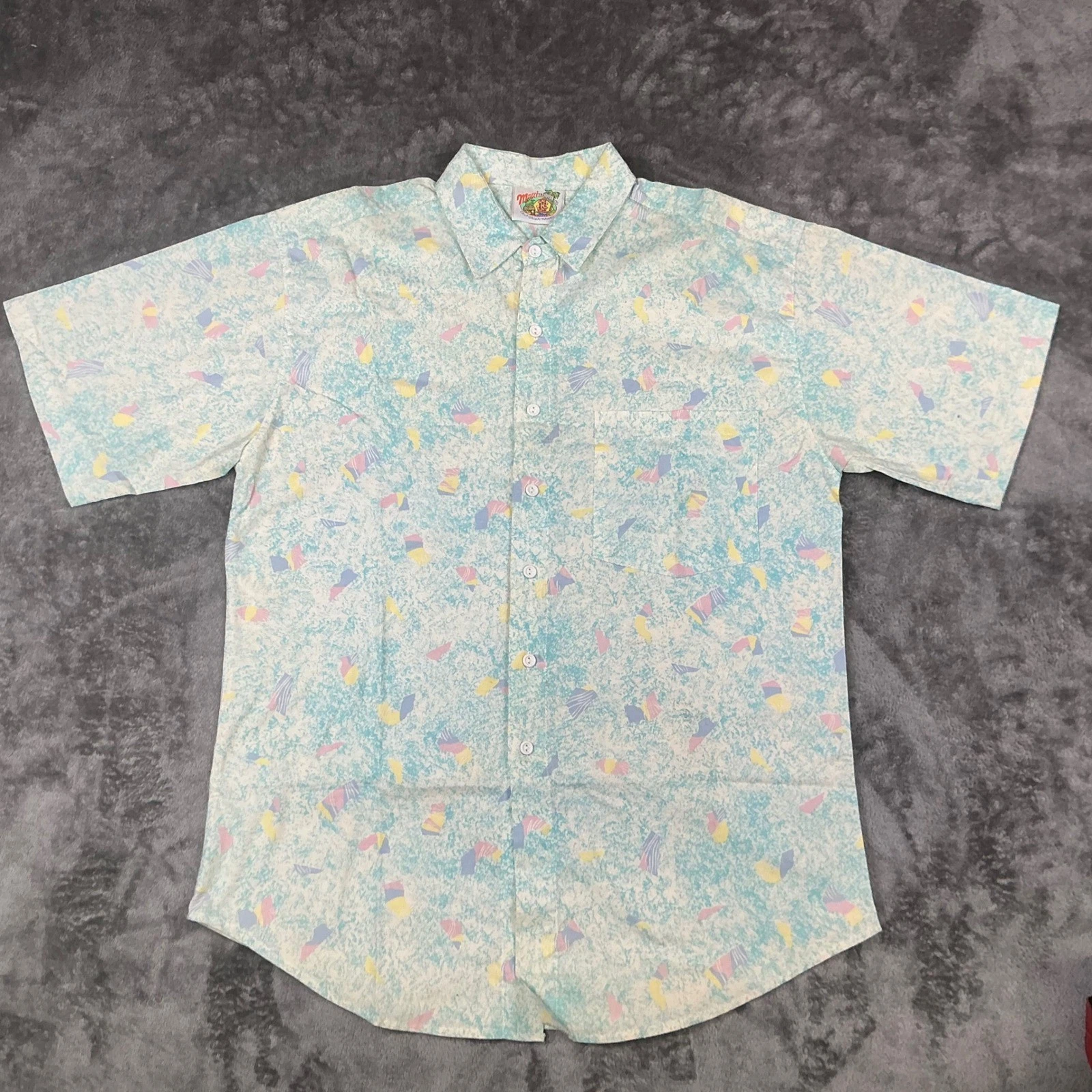 Maui Trading Co Hawaiian Shirt Mens Pastel Abstract Print Short Sleeve Button Up
Opens in a new wind
