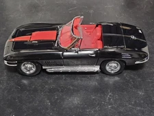 REVELL CREATIVE MASTERS 1:20 SCALE 1967 CHEVY CORVETTE  427 . PART #8805. USED!