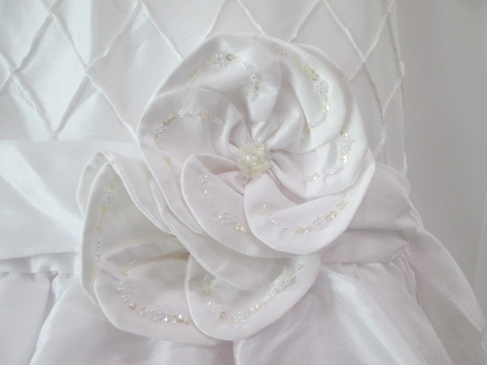 Vestido Isobella & Chloe feminino tamanho 14 linha A branco com zíper nas costas forrado com babado novo com etiquetas - Imagem 4 de 4