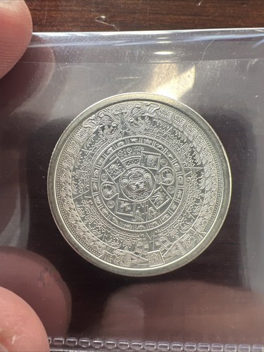 Pure Silver .999 Bullion - Mexico Aztec Calendar Mayan- 1/4 oz round coin Minty - Picture 11 of 17