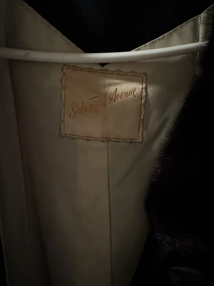 Abrigo/cuello visón vintage de lana negro Foto 4 de 4