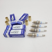 LR DISCOVERY II V8 & RR P38 Spark Plug NLP100320 SET X4