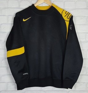 nike athletic jumper