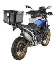 BMW F900GS 2024 Givi TREKKER OUTBACK EVO OBKEV42B TOP BOX SR5145 rack M9B plate