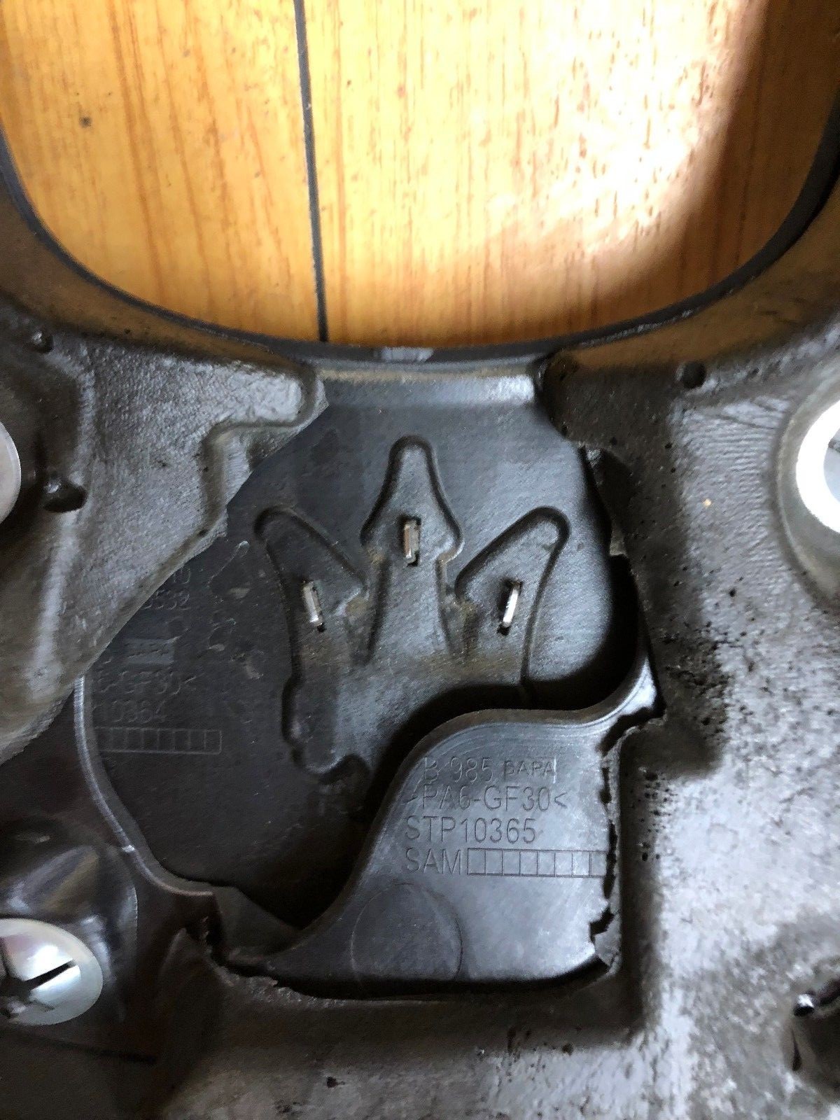 2014-2015 MASERATI QUATTROPORTE MAIN TOP ENGINE COVER OEM 3.0 L V6 NICE OEM