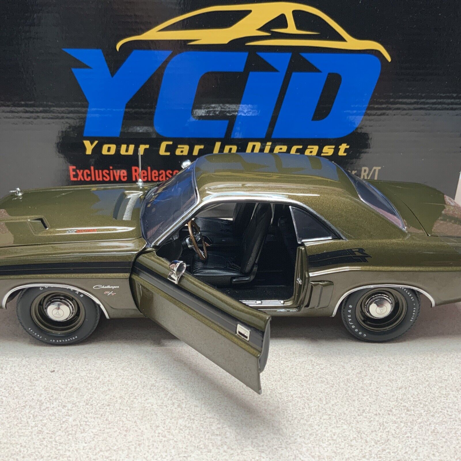 ACME YCID 1971 Dodge Challenger R/T Yellow 1 of 140 Made 1:18 Diecast – LP  Diecast Garage