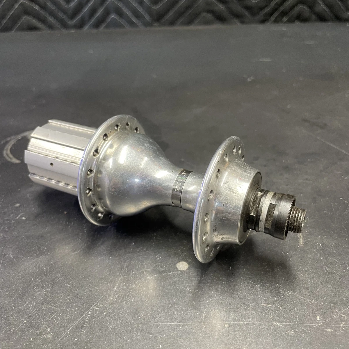 Campagnolo Bicycle Rear 32 Spoke Holes Hubs for sale | eBay
