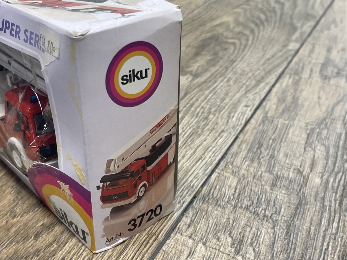 siku (ジク) No.1336 Rennfeuerwehr Siku 3720 Mercedes-Benz German