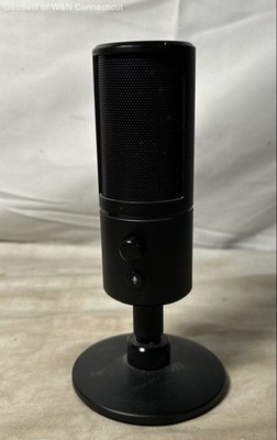 Razer Seiren X RZ19-0229 USB Streaming Condenser Microphone Black with Stand