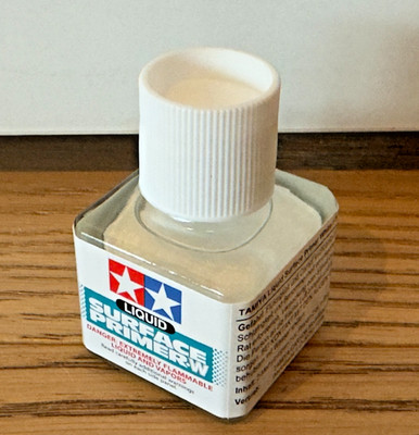 Tamiya Color Surface Primer.White Grundierung flüssig weiss 40ml