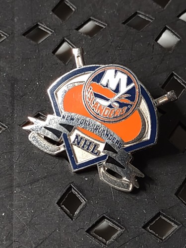New York Islanders NHL Hockey Pin