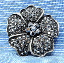 Floral Statement Belt Buckle Gray Metallic Rhinestones Cowgirl Vtg 90s .PCB691