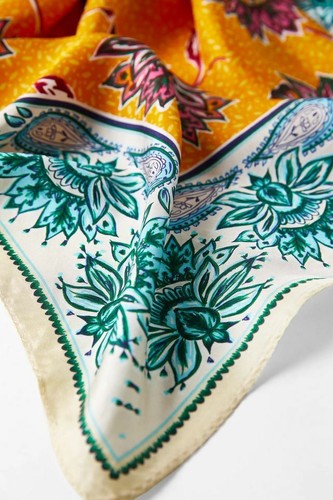 XX ZARA PRINTED SILK SCARF SHAWL 90 X 90cm PAISLEY FLORAL ORANGE BLUE TROPICAL - Picture 5 of 8