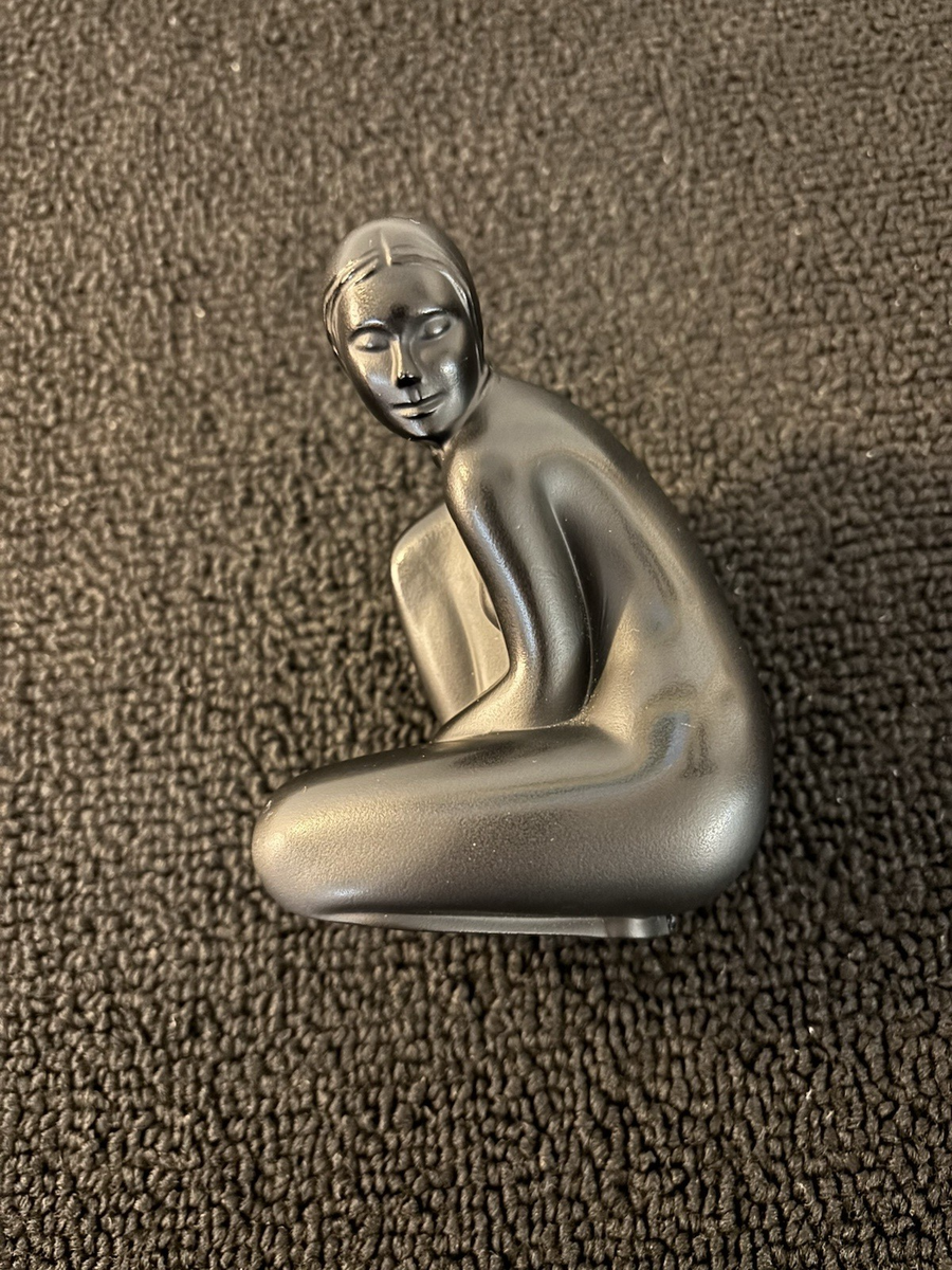 Black Crystal Squatting Woman Lalique France | eBay