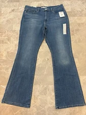 Signature by Levi Strauss & Co. Women's Mid Rise Bootcut Jeans 14S, W32, L30