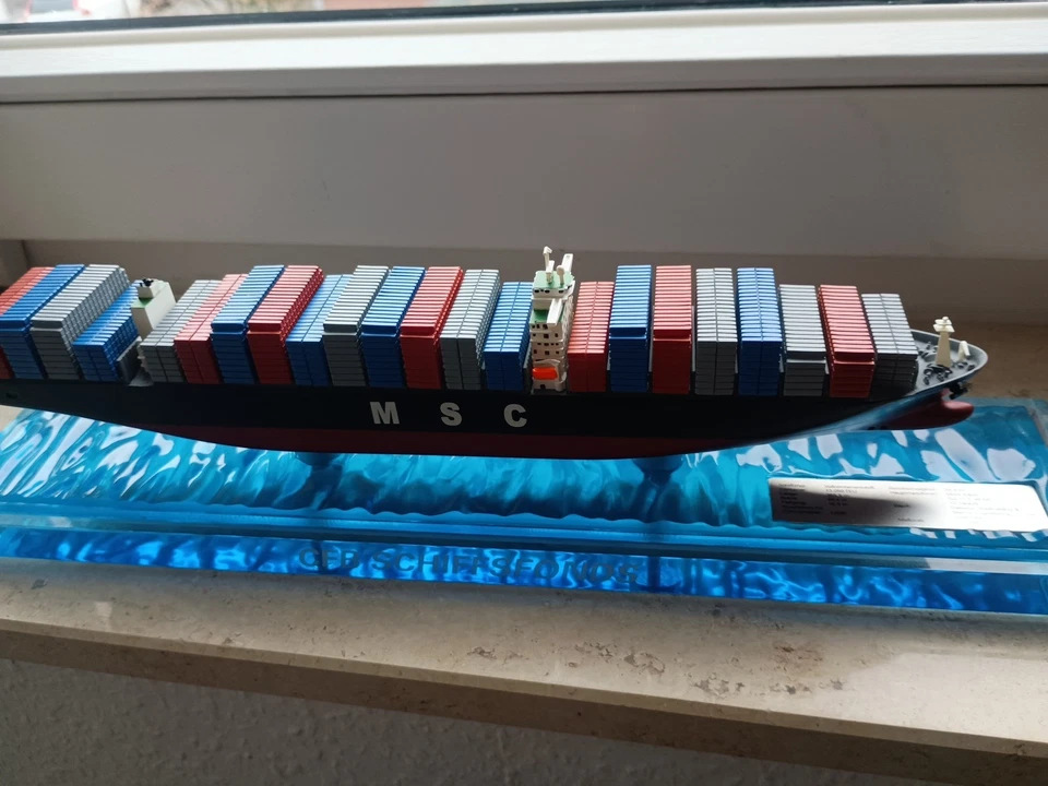 Schiffsmodellbau CFB Schiffsfonds MSC Containerschiff CPO Venezia - Bild 3 von 4